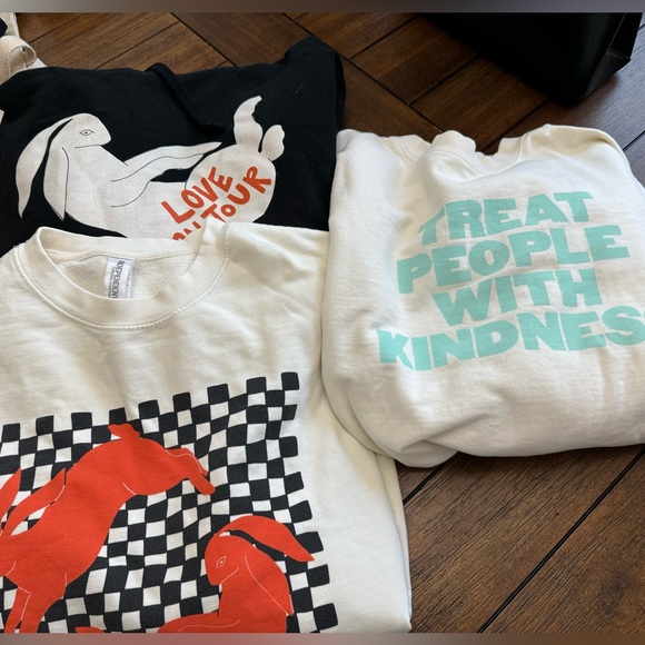 Harry Styles merchandise - Picture 1 of 4